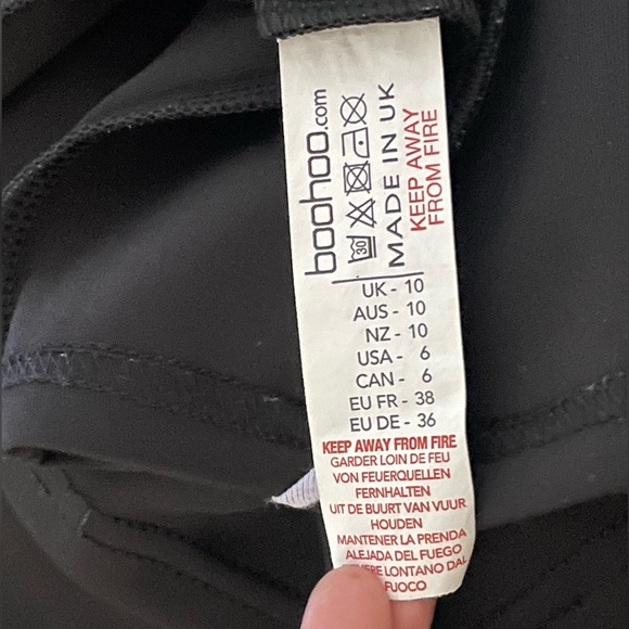 Boohoo Maternity Dress - Picture 5 of 5